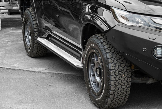 PIAK Side Step Roader Mitsubishi Pajero Sport 2016 (Silver) Piak