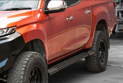 PIAK Side Step Roadrunner Mitsubishi Triton MR 2019 (Black)