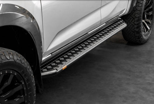 PIAK Side Steps Roader Isuzu D-Max 2020 (Black)