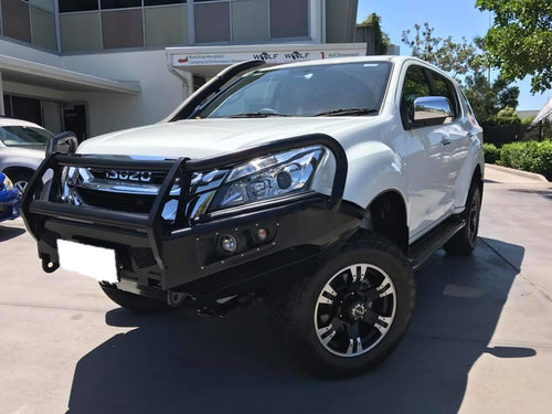 Full bull bar with fog/indicator inserts and winch mount ISUZU MUX 2017-2020