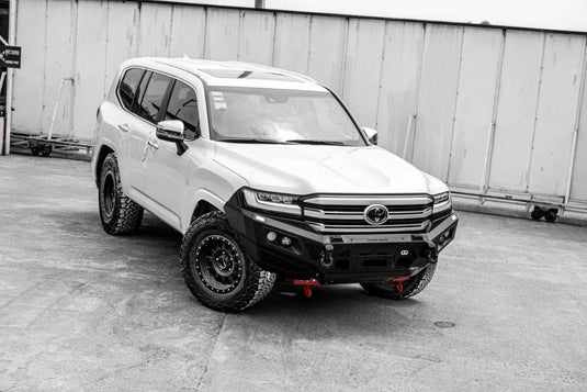 HAMER TOYOTA LANDCRUISER 300 SERIES 2021 - Present BULL BAR King Series (Incl. Rated Recovery Points) Hamer